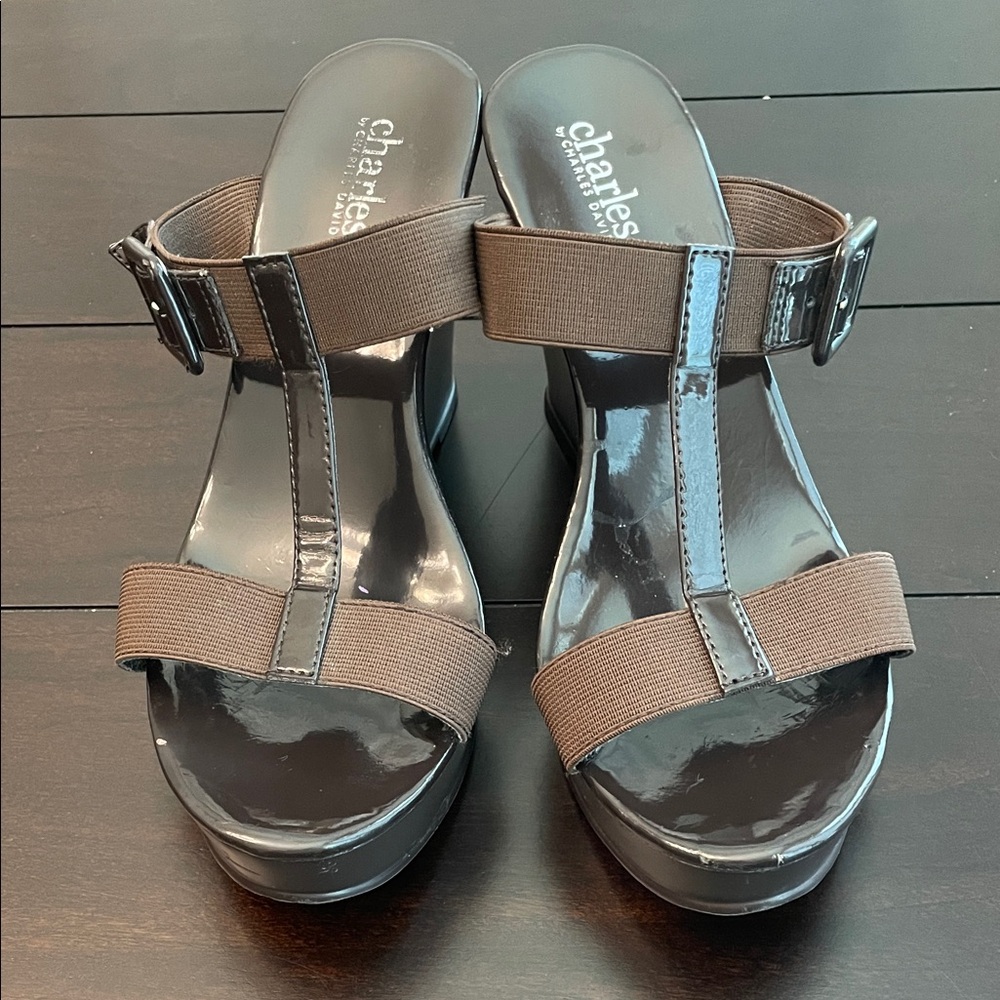 Charles By Charles David Brown Wedge Sandals - Picture 4 of 10